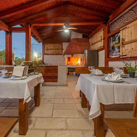 My Way Zadarvillas Vir