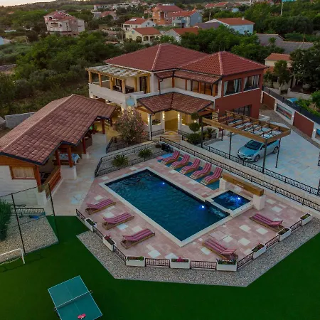 Villa Frenky Zadarvillas *