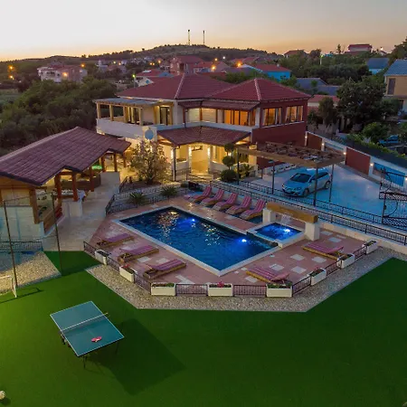 My Way Zadarvillas Vir