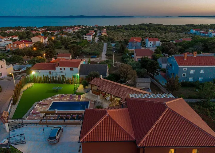 别墅 My Way Zadarvillas 维尔